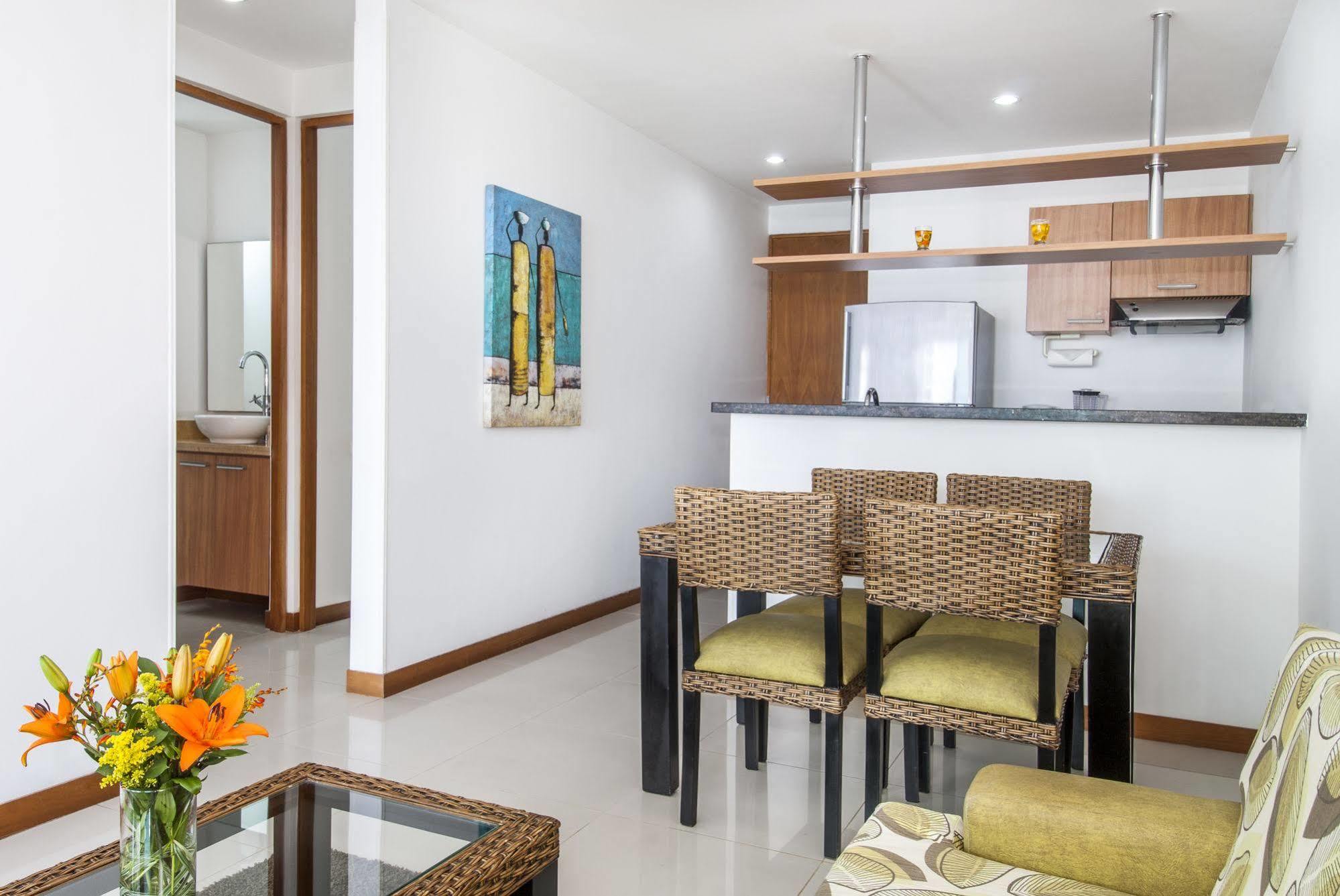 Travelers Orange Cartagena Aparthotel ภายนอก รูปภาพ