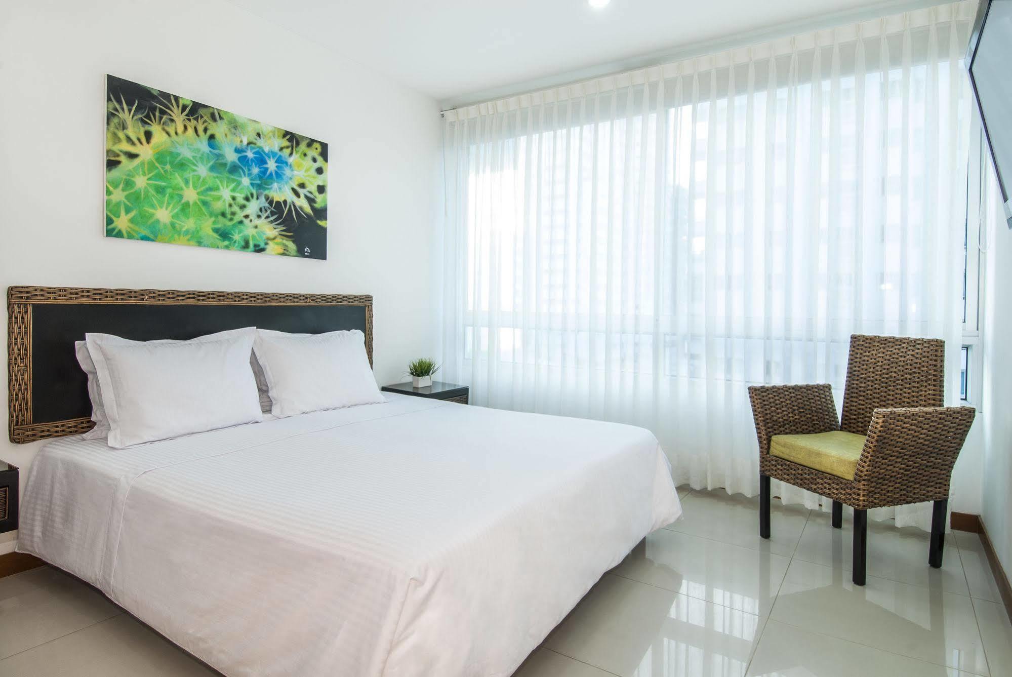 Travelers Orange Cartagena Aparthotel ภายนอก รูปภาพ